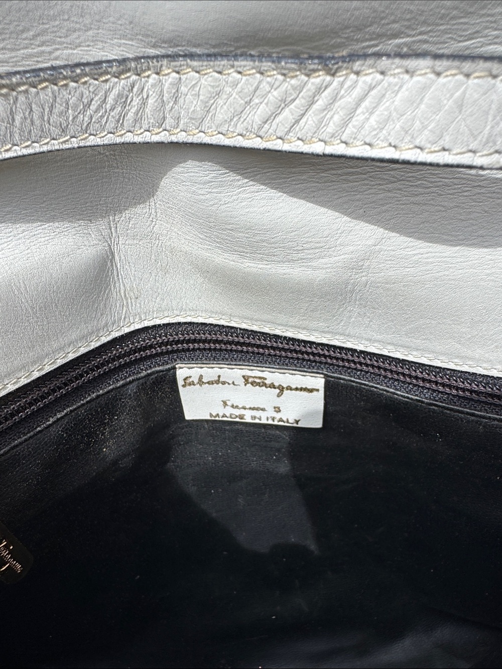 SALVATORE FERRAGAMO FIRENZE LEATHER CREAM SHOULDER CLUTCH PURSE BAG ITALY VTG - Picture 15 of 17